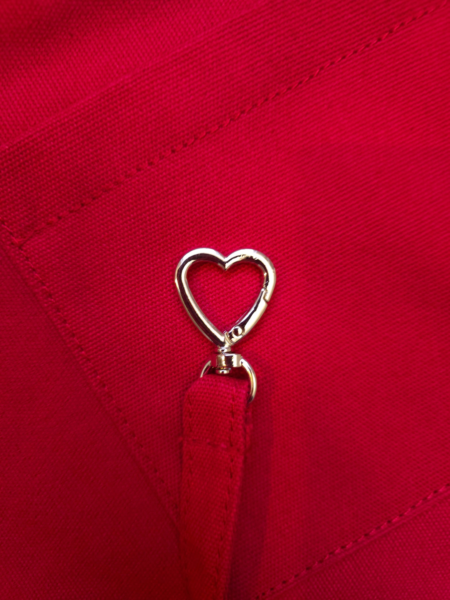 Romance Red, Love Tote